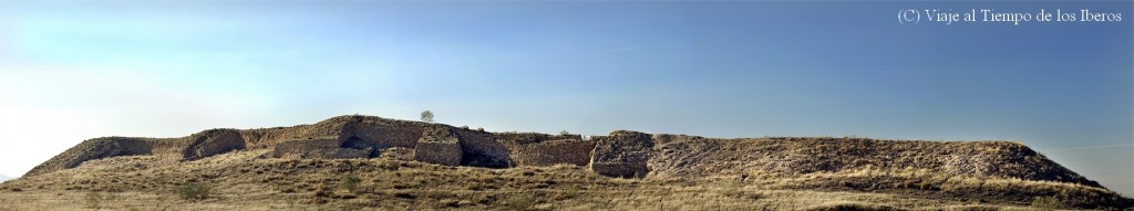 Muralla del oppidum de Puente Tablas, Jaén (C) Viaje al Tiempo de los Iberos